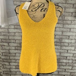 SALE❗️Mossimo NEW sleeveless sweater avail in pink and mustard